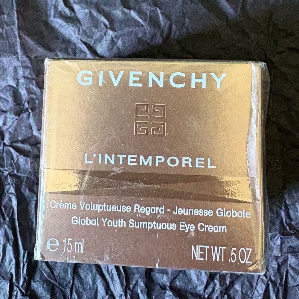 Givenchy L’Intemporel Global Youth Sumptuous Eye Cream